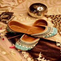 Festive Style Begins with Beautifully Handcrafted Gulbhahar Juttis.