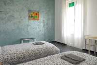 Why Travelers Choose a HOTEL LA SPEZIA Instead of Staying in the Villages
